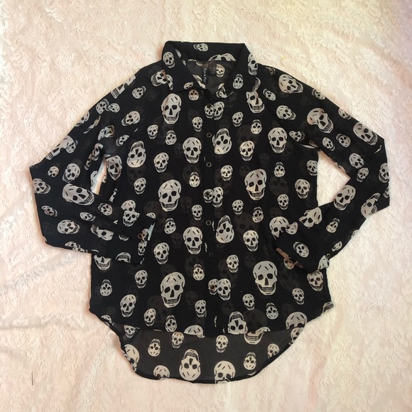 Fun & Flirt Tops - Fun & Flirt skull print sheer high low button up